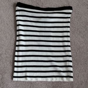 Black and white cashmere tube top NWT crop top
